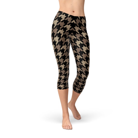 Houndstooth Womens Capri Leggings All Over Print Beige Brown Houndstooth  Pattern, Running Capri Leggings for Women Non See Through Pants 