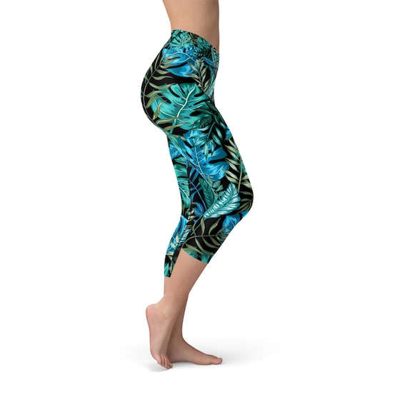 Buy Palm Leaf Capri Yoga Pants High Waist Green Yoga Capri Leggings for  Women in Tropical Polynesian Floral Pattern Perfect for Running or Gym  Online in India 