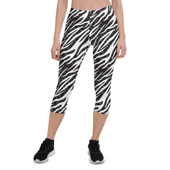 Zebra Stripes Capri Leggings for Women Mid Waisted Workout Capris Black and  White Stripe Pattern Print Perfect for Running, Yoga, Crossfit -  Canada