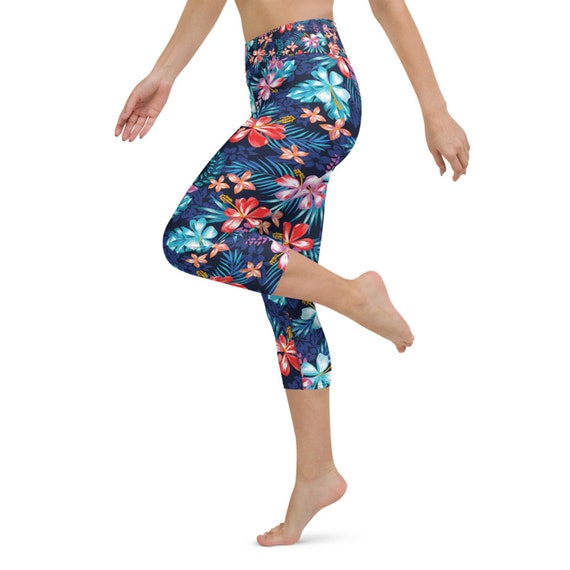 Hawaiian Yoga Capri Leggings for Women Tropical Polynesian Floral