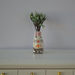 Dollhouse Bunny Vase / Ornamental Bunny Plant / Dollhouse Plant / Miniature Plant / Mini Bunny Vase / Bunny Decor / Mini Bunny Decor
