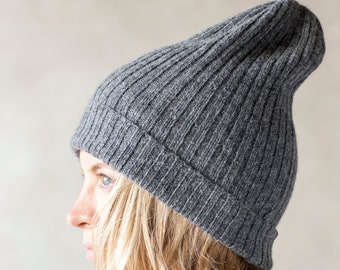 Slouchy BEANIE in grey, Wool winter hat, Organic winter hat, Knit black winter hat, Unisex slouch beanie, Unisex hat, Winter apparel