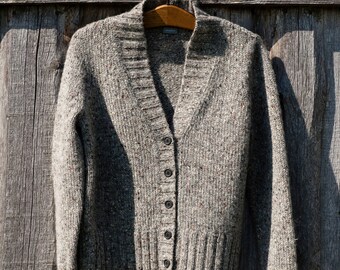 Cárdigan de tweed de lana, Cárdigan de punto grueso, Suéter de invierno con botones, Chaqueta de lana hecha a mano, Prendas de punto orgánicas para mujer, Suéter de lana gris suave
