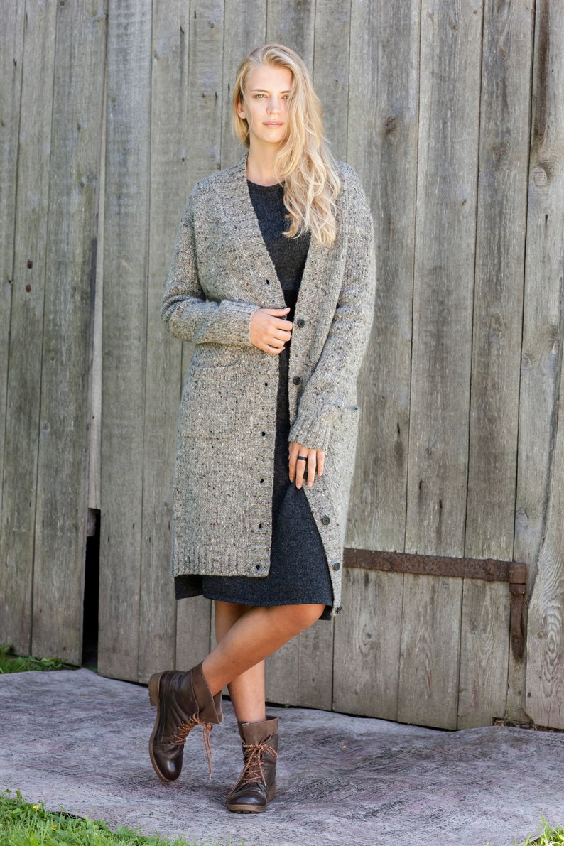 Long tweed cardigan, Thick wool cardigan, Button down winter cardigan, Handmade wool coat with pockets, Natural grey longline cardigan grey