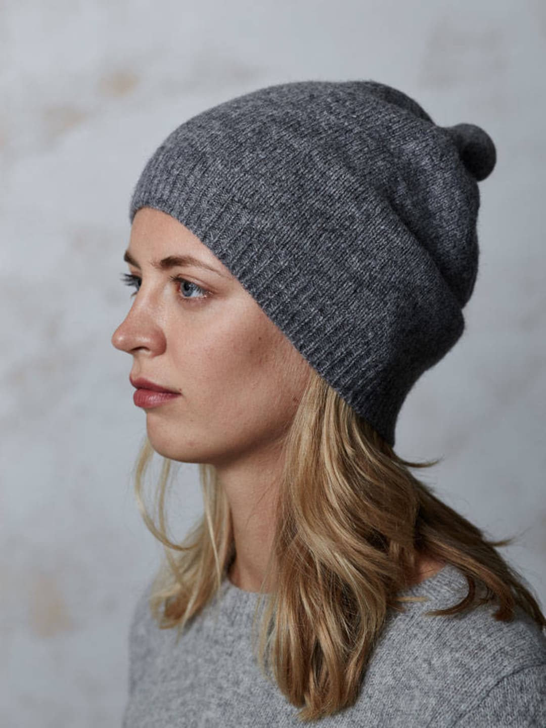 Slouchy WOOL BEANIE in Grey, Wool Winter Hat, Organic Winter  display picture 1