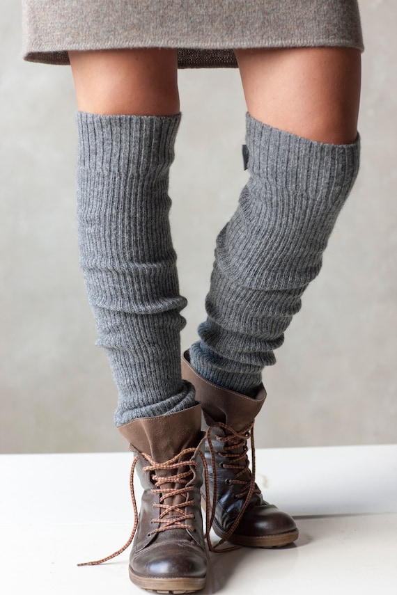 Over the knee store leg warmers