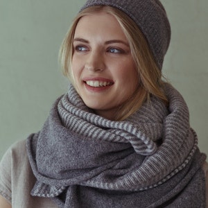 Knitted WOOL SCARF, wide organic wool shawl, unisex wool scarf, winter scarf from wool, knitted wool neck warmer, grey wool scarf image 4