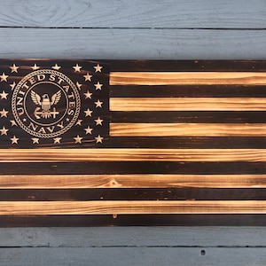 Rustieke vlag Amerikaanse marine, aangepaste marinevlag met gegraveerd marine-embleem, Amerikaanse marine, meerdere maten, kan worden aangepast met aangepaste gravure