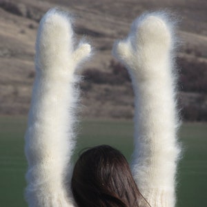 Moufles longues FUZZY en mohair IVOIRE, épaisses, chaudes, faites main, douces, ski confortables, gants moelleux image 6
