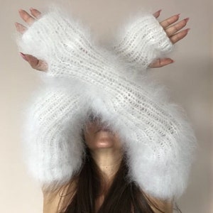 FUZZY MOHAIR hand knitted mittens WHITE fingerless gloves Soft Fluffy Cozy