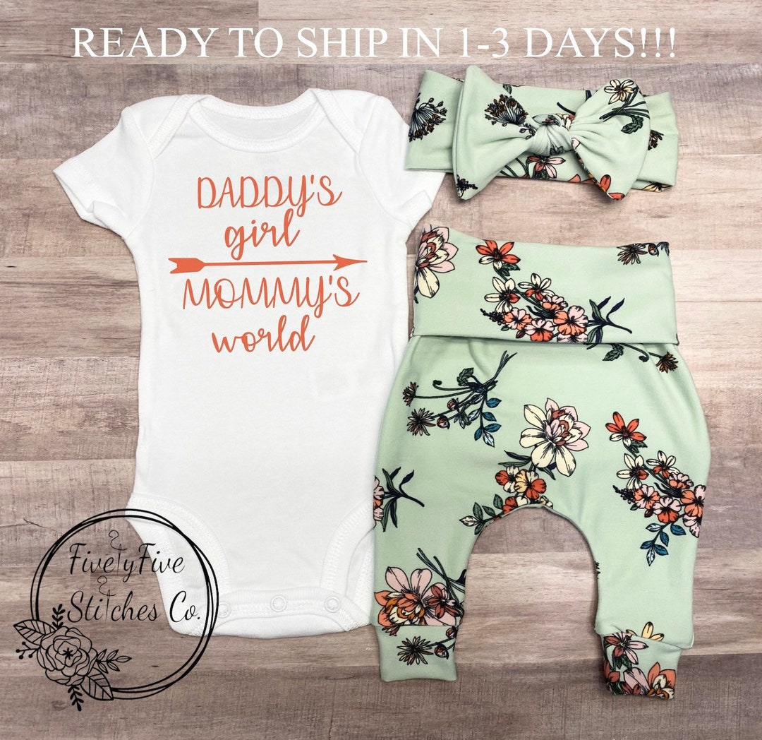 Baby Girl Coming Home Outfit Hello World Im New Here Going - Etsy