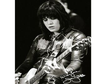 Joan Jett pre signed photo print poster - 12x8 inches (30cm x 20cm) - Superb quality