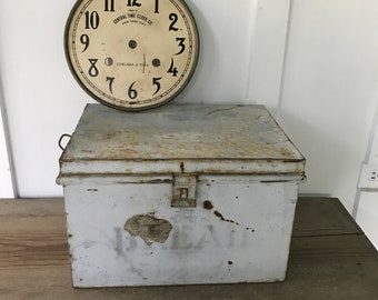 Vintage Tin BREADBOX * FRENCH STYLE Rustic painted trunk * Metal Bread Bin* European Farmhouse Style Kitchen Decor * Office Storage Trunk