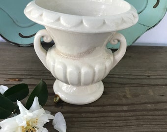 Vintage Pottery Vase * Creamy White 1930s Urn shaped vase * Makers Mark Made in Japan *Classic shape Flower Vase * White pottery collection