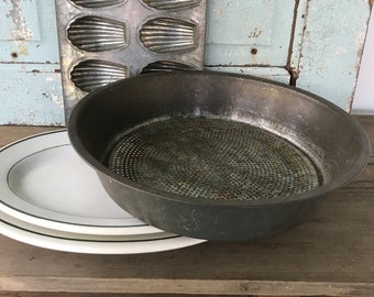 Vintage Tin Sieve * Shallow Round Metal Sifter * Rustic Style Kitchen * Primitive Tin Pan sifter * European Farmhouse* Modern Farmhouse