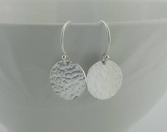 Round Hammered Silver Earrings, Minimalist Silver Earrings, Sterling Silver Earrings, Hammered Silver Disc Earrings, Round Small Silver