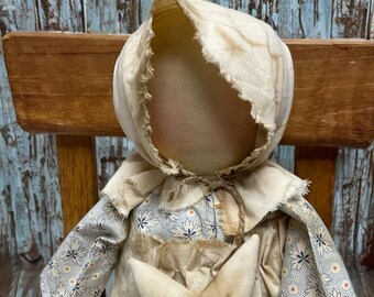 Grungy Prim Prairie Doll - Faceless Doll with her Star-Handmade Farmhouse Decor