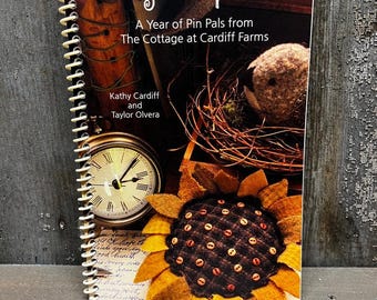 Wool Applique Pin Keep Pattern Book: Cottage Keepsakes