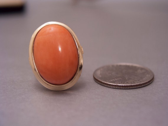 14K Gold Ring with Orange Coral Cabachon - image 5