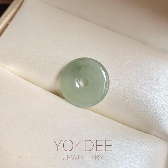 Aグレード 天然黄緑色翡翠ドーナツ No.172805 - Etsy 日本