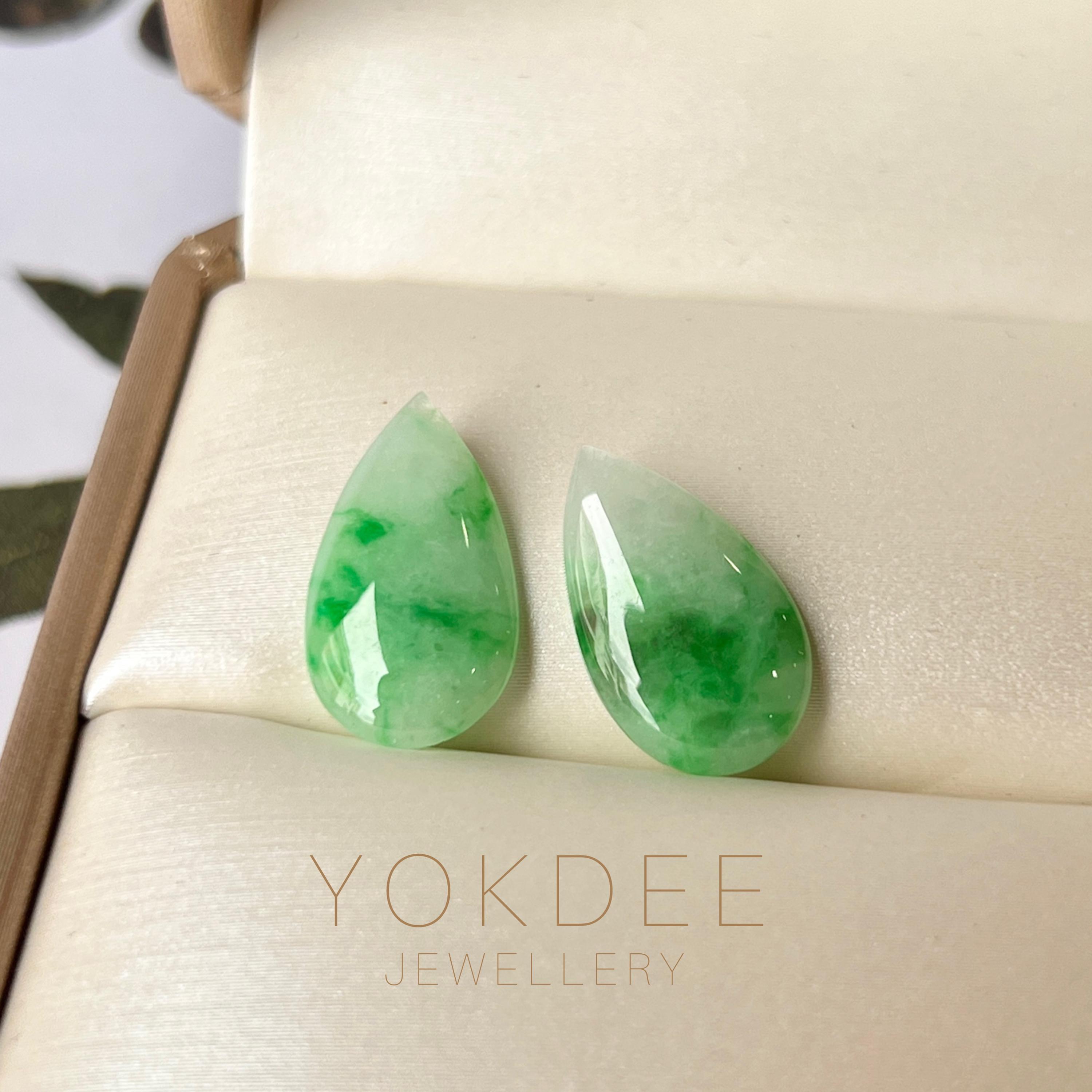 8.63カラット Aグレード 天然モスオンスノージェダイト オーバルペア