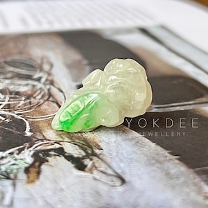 A-Grade Natural Moss on Snow Jadeite Cabbage Piece No.172123, Unique Cabbage arving, Hand-Carved Jade Cabbage, Genuine Jade, Natural Jade