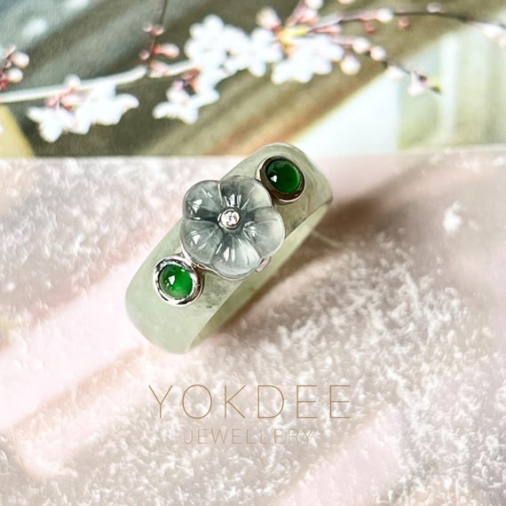 mm 16.1 【清朝末期・天然翡翠】満族の扳指／飄花玉／布箱付 A級天然翡翠 日本 Etsy - No.162436 指輪 梅花模様 朝鮮時代 彫刻・オブジェ