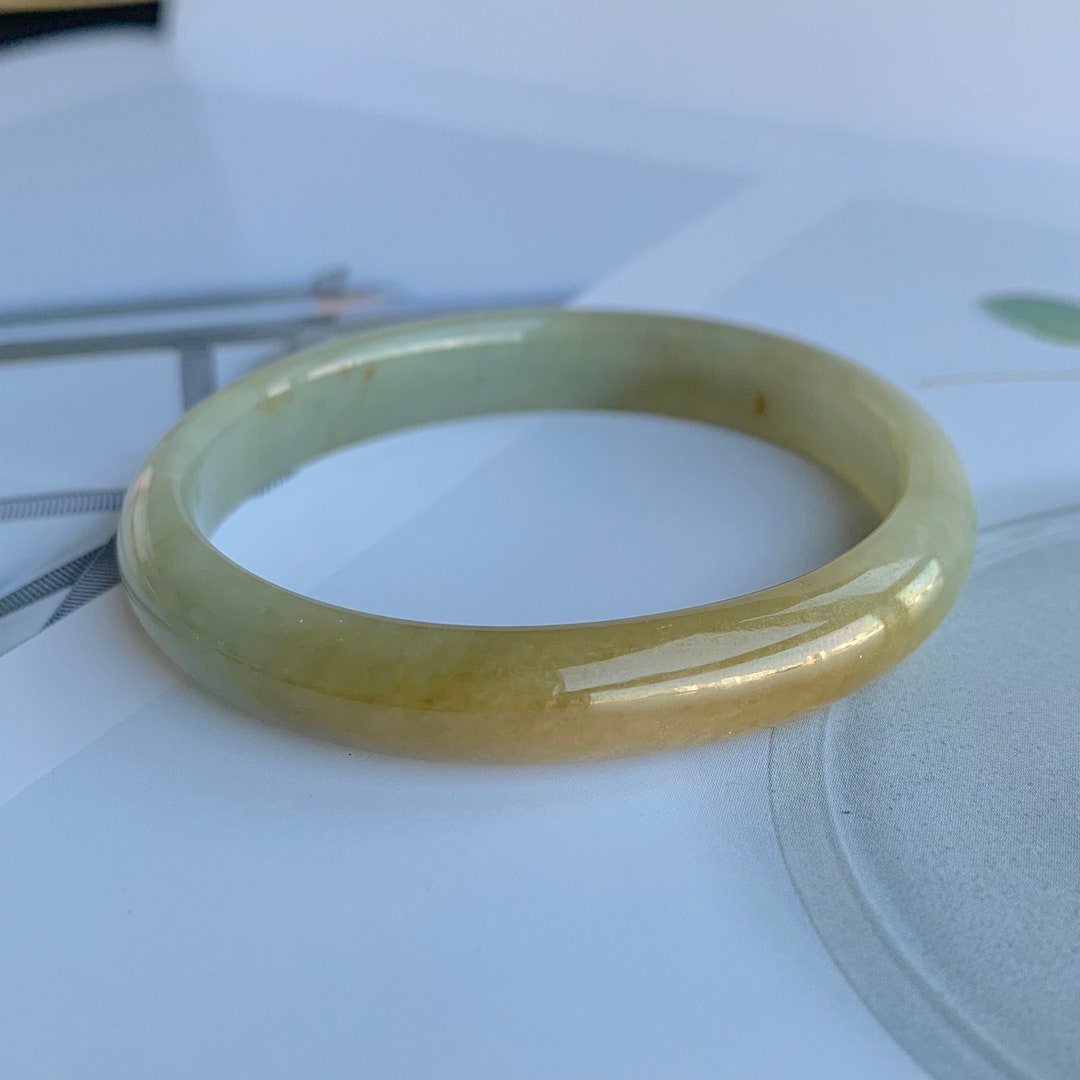 49.6 mm Aグレード翡翠イエロー＆グリーンモダンオーバルバングル No
