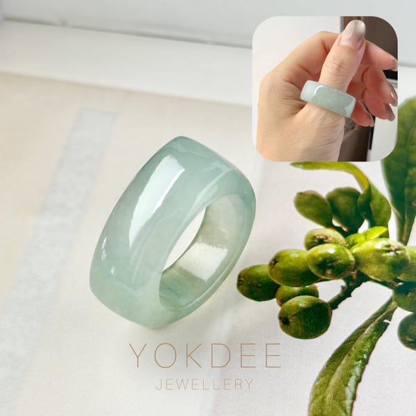 20.3mm A-Grade Natural Light Greenish Blue Jadeite Saddle Loaf Ring Band No.162544