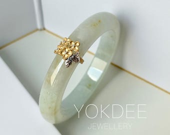54.8mm A-Grade Natural Osmanthus Floral Jadeite Modern Round Bangle with Osmanthus Embellishment No.152161