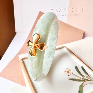 56.3mm A-Grade Natural Light Green Jadeite Modern Round Bangle with V.Petals Embellishment No.151976, Valentines days gifts, Gifts for her.