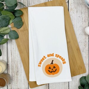 甘くて不気味なカボチャのクッキー、SVG PNG、ホームデコレーション HTV デザイン、秋のベビーギフト、ハロウィンの女の子用シャツ、かわいい秋の衣装、ジャック・オー・ランタン SVG