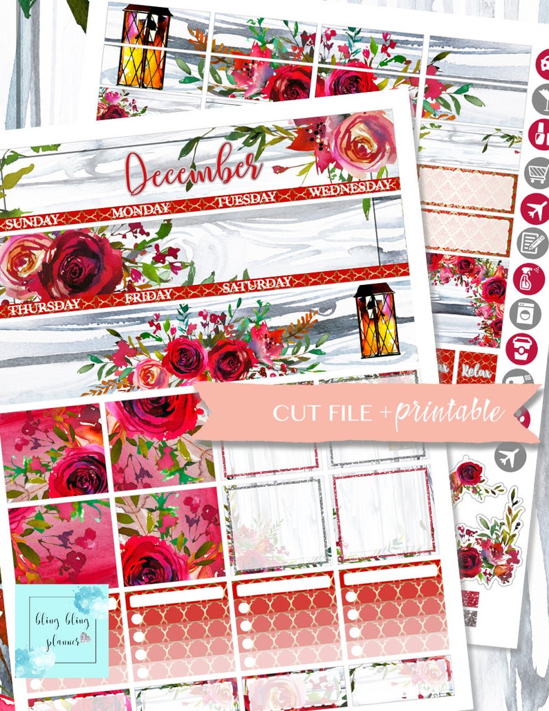 K&ouml;nnte beinhalten: Ein druckbarer Planer-Aufkleberbogen mit Dezember-Thema. Die Aufkleber zeigen rote Rosen, goldene Akzente und einen Holzmaserungshintergrund. Der Bogen enth&auml;lt einen Kalender, K&auml;stchen und andere dekorative Elemente.