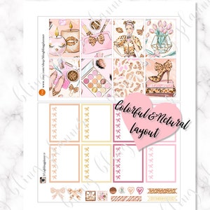Puede incluir: Un conjunto de pegatinas de planificador imprimibles con un esquema de color rosa, dorado y marr&oacute;n. Las pegatinas presentan una variedad de dise&ntilde;os, que incluyen estampado de leopardo, lazos, velas, maquillaje y flores. El texto "Colorful & Natural Layout" est&aacute; incluido en la hoja de pegatinas.