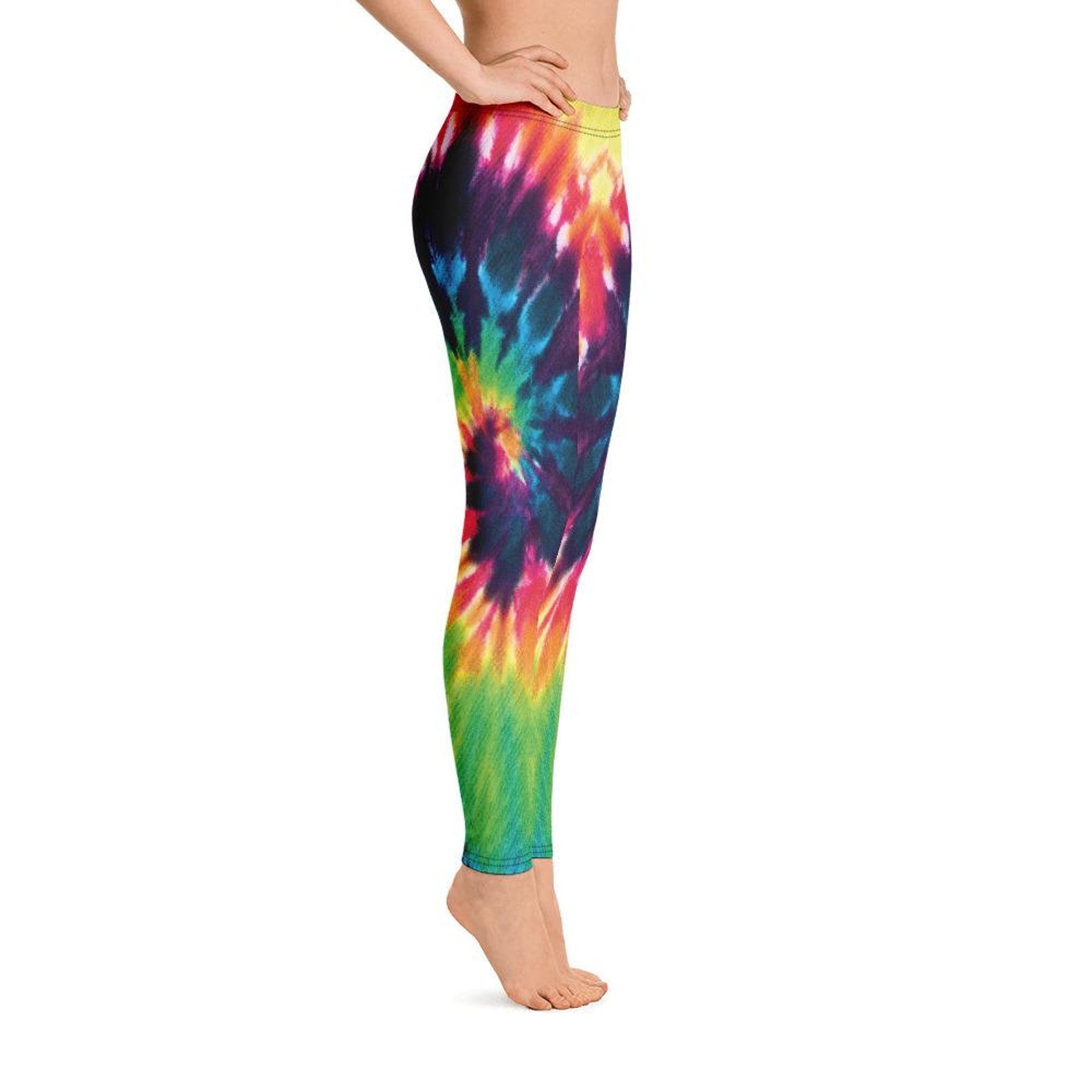 how to wear tie dye leggings