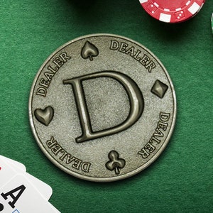 Big D - (Personnalisation facultative) Édition limitée - Bouton de revendeur de poker, garde de carte de poker