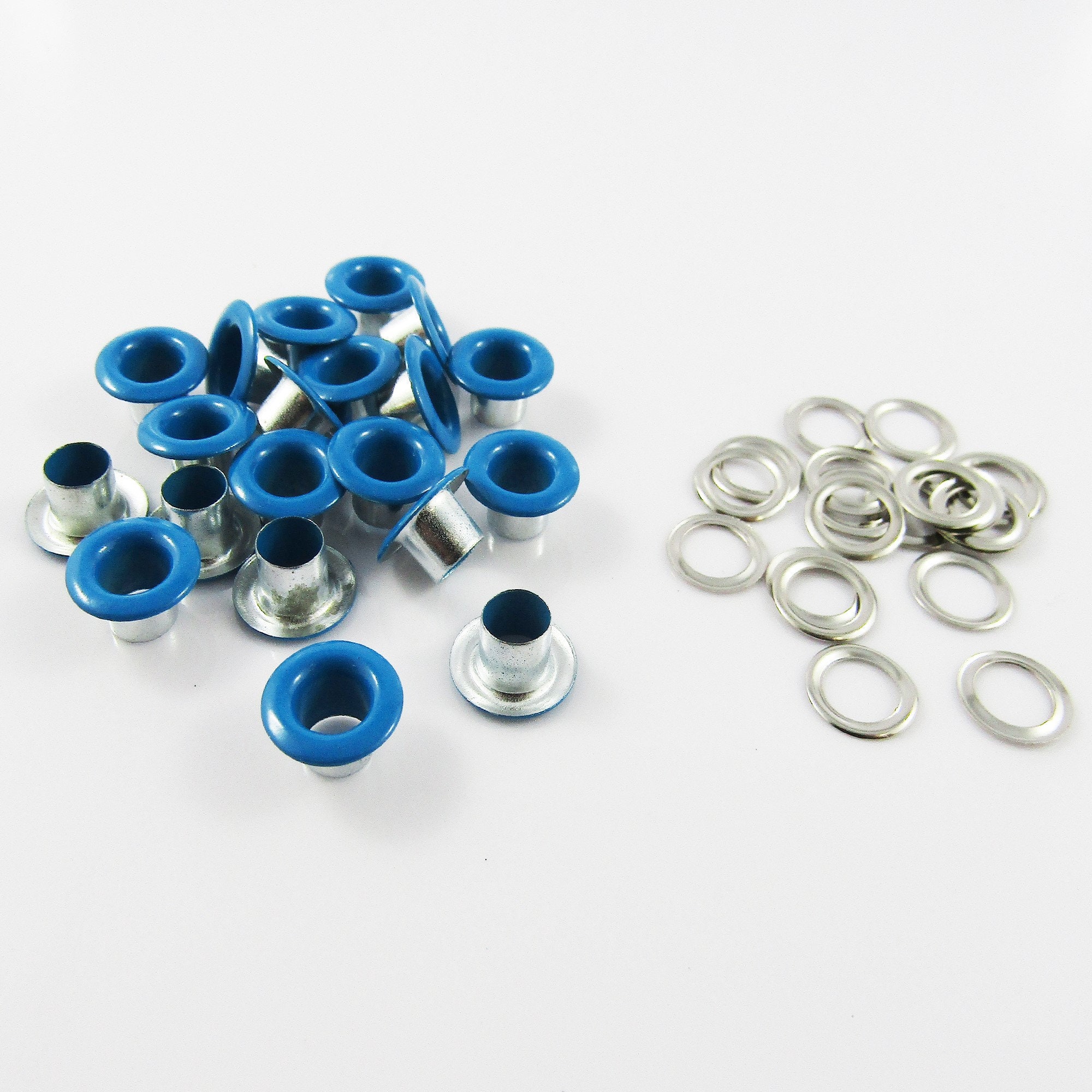 50pcs Blue Eyelet Finding 10mm Hole 5mm Craft Cards Junk Journals Etc ...