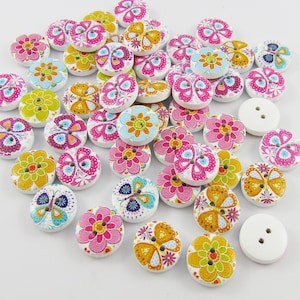 50pce Printed Butterflies & Flowers 2 Hole Wood Button Round 15mm Sewing