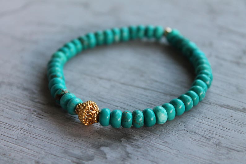Turquoise howlite vermeil stretch bracelet