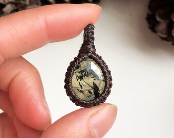 Mini Prehnite Necklace