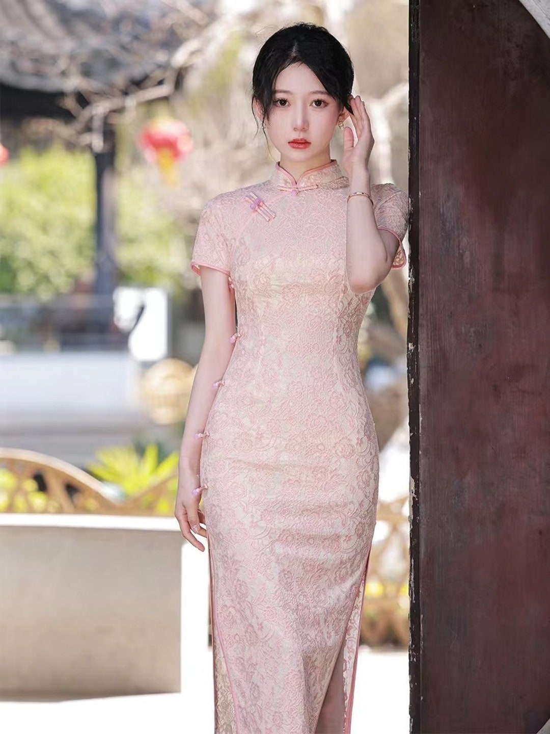 Incorporating the Pink Qipao Dress into Modern Wardrobes