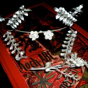 Elegant Vintage German Myrtle Wedding Crown with Partner Brooch~25th Wedding Aniversary Crown~Bridal Crown~ Elegant Silver Myrtle Crown