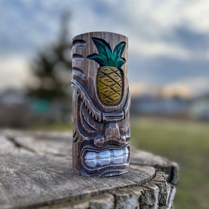Tiki Statue with Pineapple Hawaiian Wooden Luau Decor Hand Carved Island Art Tropical Party Gift Polynesian Home Accent