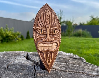 Hawaiianische Tiki-Maske Tropisch