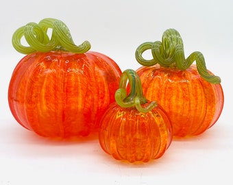 Vidrio soplado a mano: Calabaza naranja transparente
