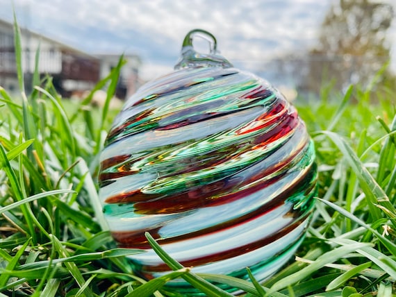 手吹きガラス：クリスマス オプティックツイストオーナメント - Etsy 日本