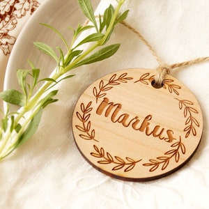 Place cards personalized - Wedding place tags - Rustic wooden place cards - Wedding table settings - Escort tags - Name tags - Custom
