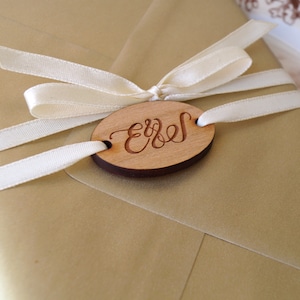 Belly bands for wedding invitations, wedding invitation enclosure, personalized invitation belly band, wooden belly bands, set of 10