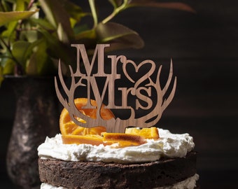 Cake topper for wedding, Deer antlers cake topper, Mr & Mrs wedding cake topper, Rustic wooden cake topper, Antlers cake decoration