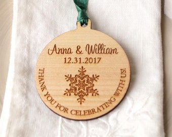 Winter wedding favors, wedding favor ornaments, wooden snowflake ornaments, gifts for guests, snowflake ornaments